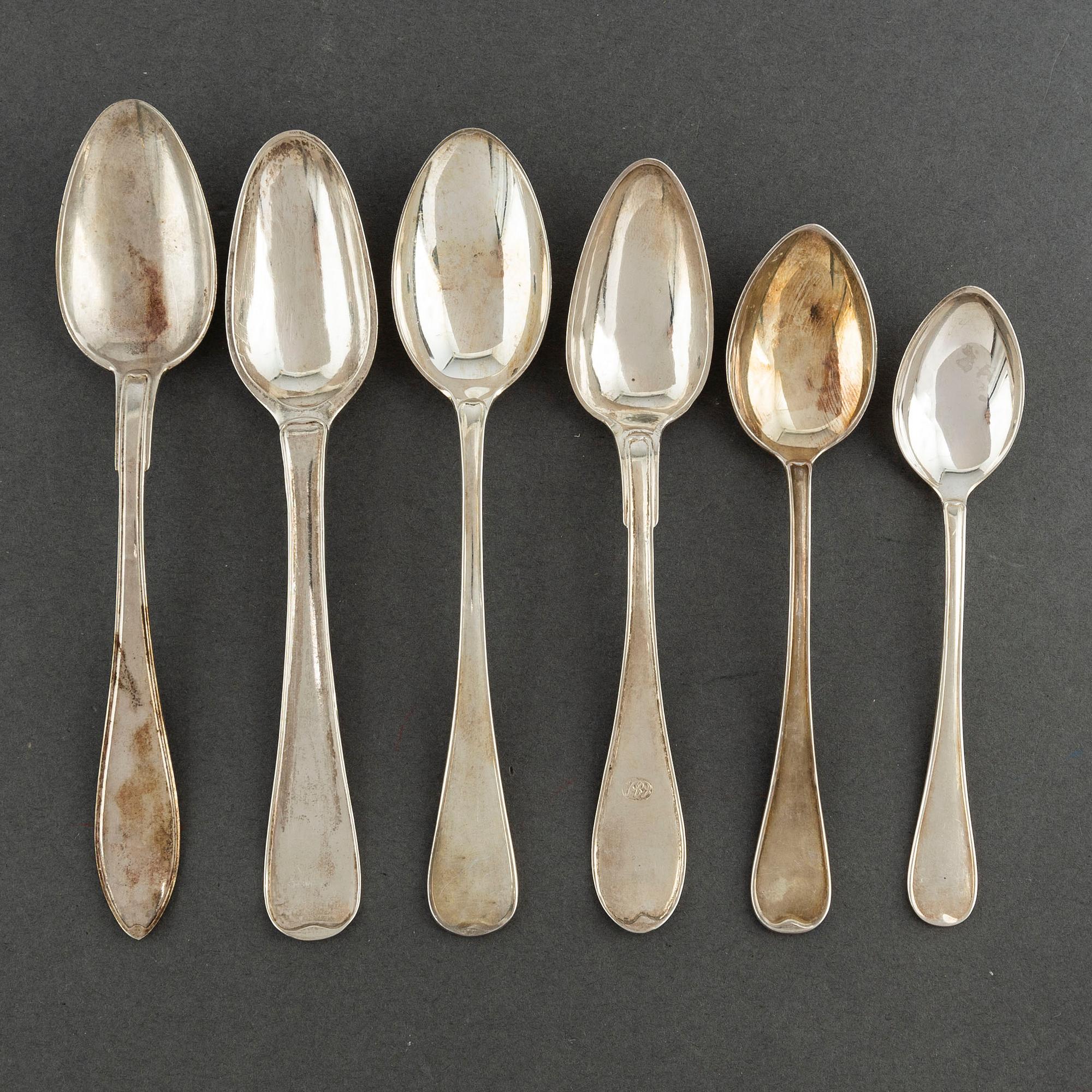 A silver cutlery, including 'Svensk Spets' and 'Svensk Rund', incl. GAB, CG Hallberg, 19/20th century (89 pc), 3171g.