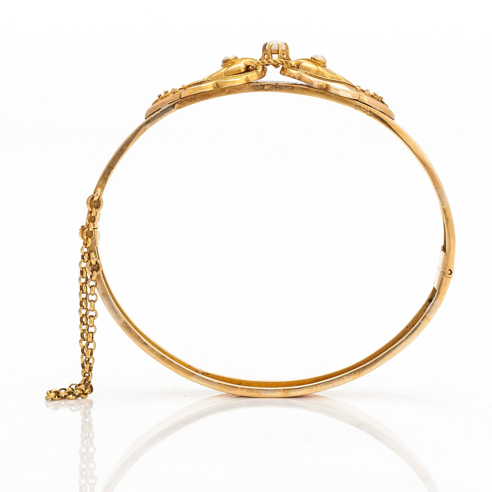 Gustav Lindell/Kustaa Hiekka, Rannekoru, 18K kultaa, puolihelmiä, Tampere 1889.