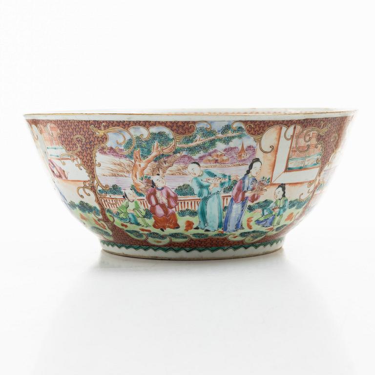 A famille rose punch bowl, Qing dynasty, 19th century.