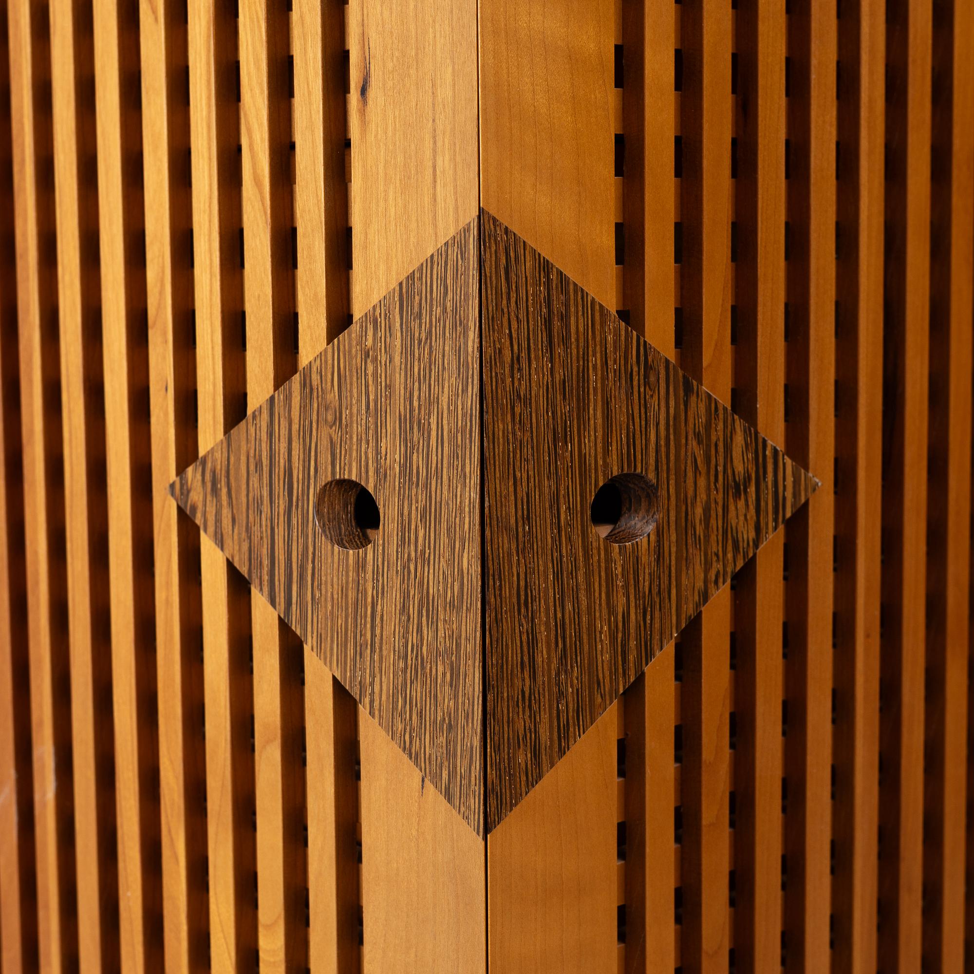 Aksel Harboe, cabinet, 1999.