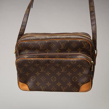 LOUIS VUITTON, cross body bag.