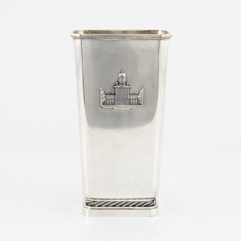 Atelier Borgila, a sterling silver beaker, Stockholm 1969, provenance Lukas Bonnier.