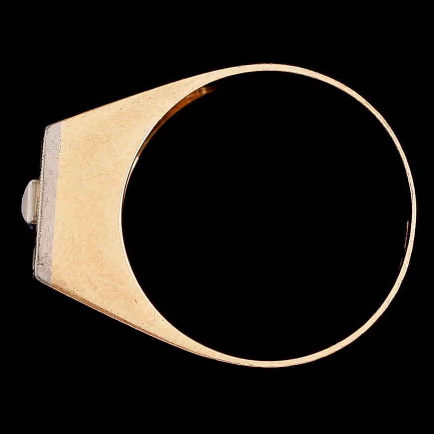 RING, 18 k guld, ametist och ljusa stenar, Alton 1967. Total vikt ca 4,5 g.