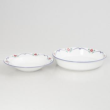 Pia rönndahl, a 66-piece service, "Sundborn", Rörstrand, Sweden.
