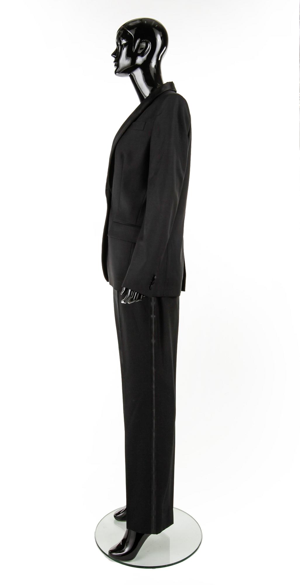 KOSTYM, dam smoking, Helmut Lang,