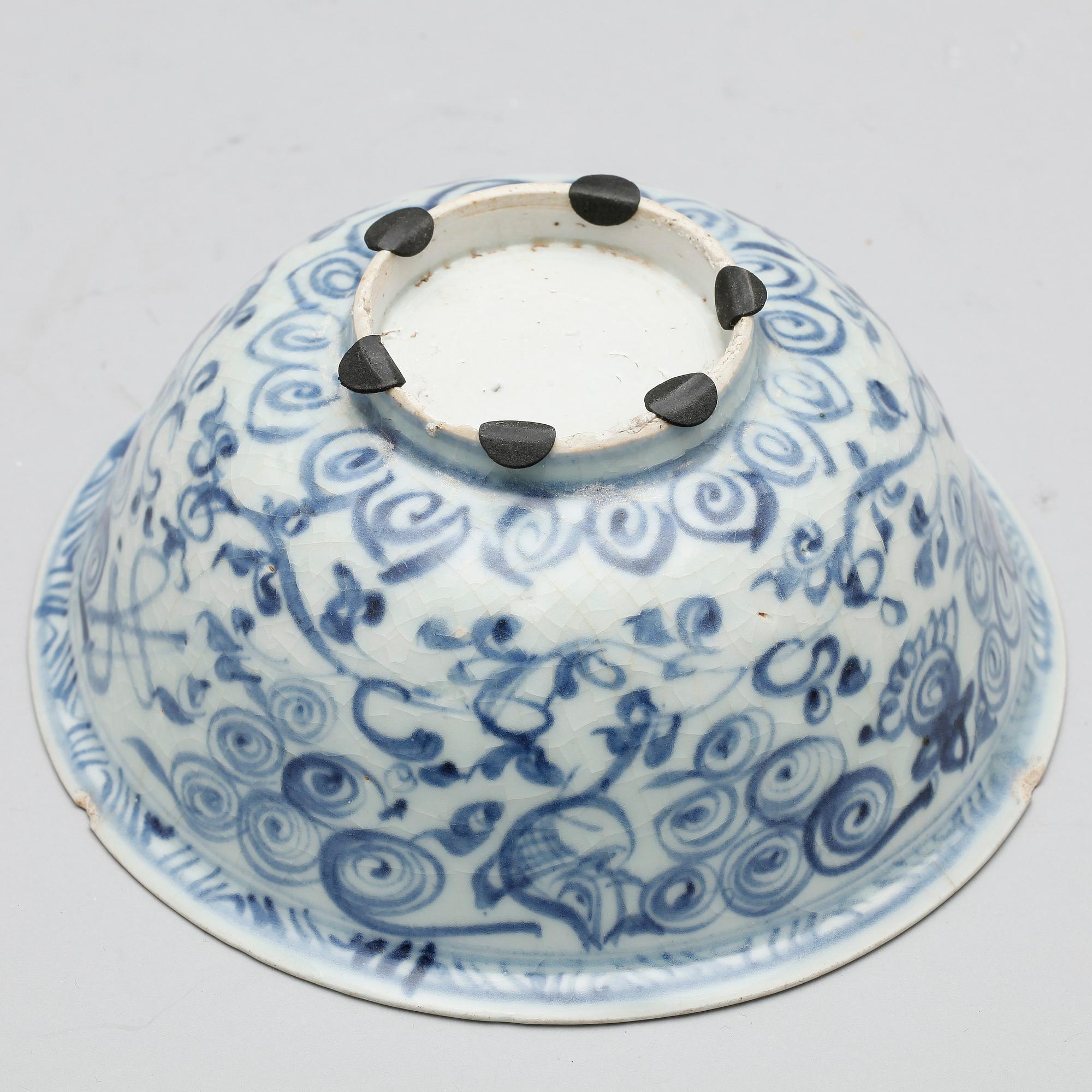 SKÅL, porslin, Ming dynastin (1368-1644).
