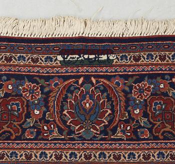 SEMI-ANTIQUE KASHAN. 204 x 132 cm.