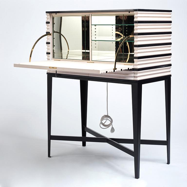 Attila Suta, barskåp, egen studio, det först utförda exemplaret, Stockholm 2020.