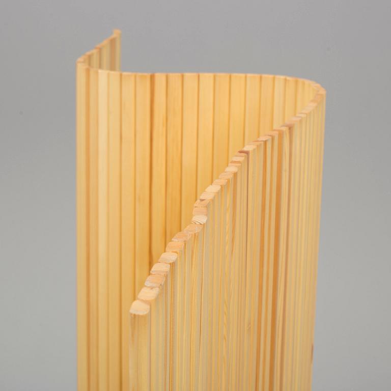 ALVAR AALTO, folding screen, "Modellnummer 100", Artek, Finland.