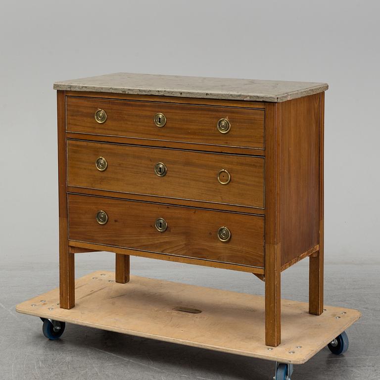 A Late Gustavian commode by Carl Gustaf Foltiern.