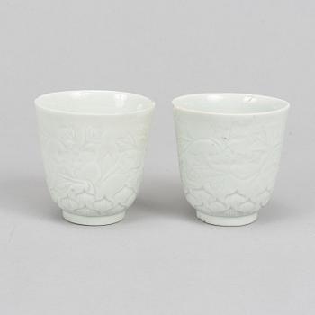 A pair of blanc de chine cups, Qing dynasty, 19th Century.