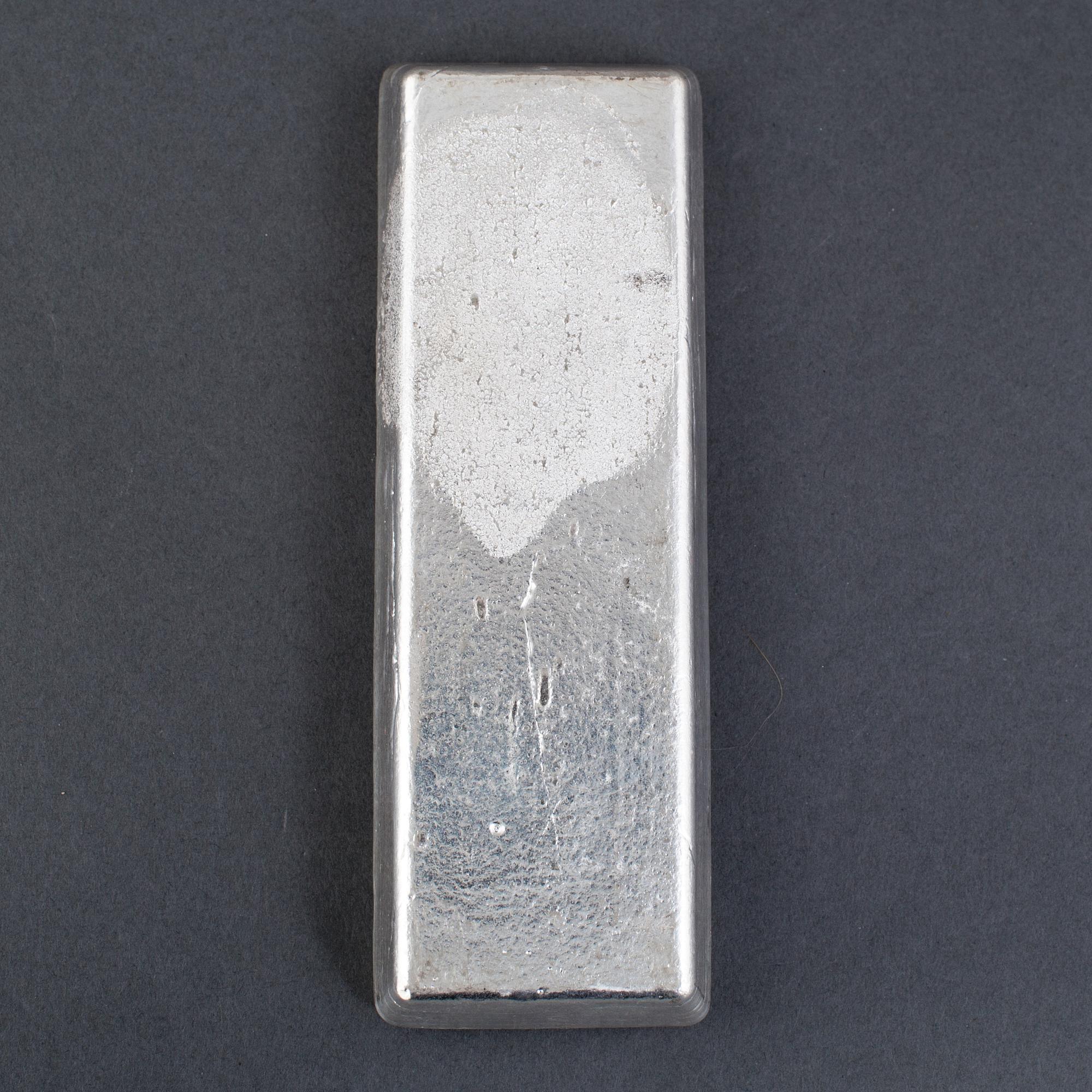 SILVERTACKA, 999,5 finsilver, Boliden, Sverige. Vikt ca 1 kg.
