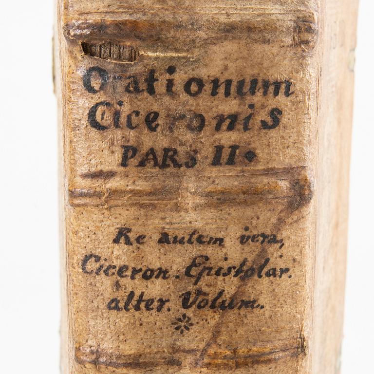Book, Marcus Tullius Cicero 'Alterum Epistolarum volumen: Ad T. Atticum, Ad M. Brutum, ad Quintum fratrem...', 1563.