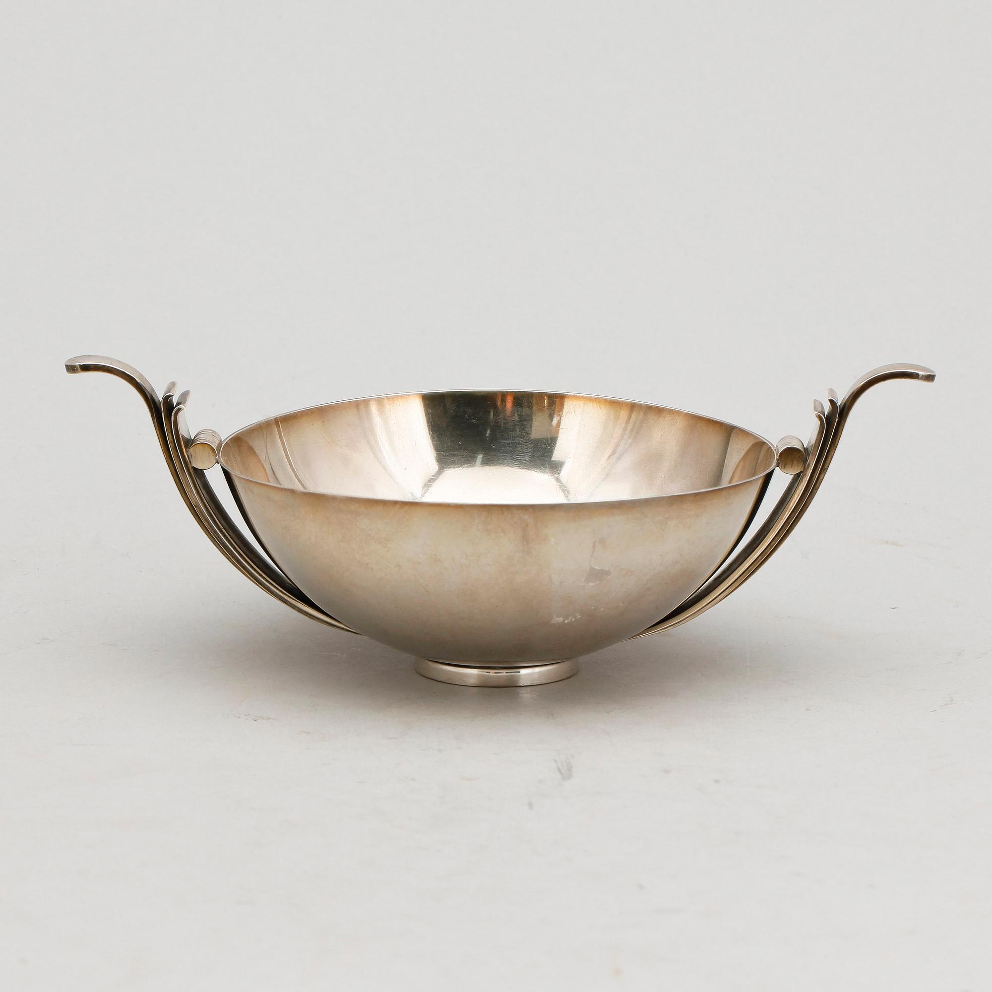SKÅL, silver, Atelier Borgila Stockholm 1940. Vikt ca 190 gram.