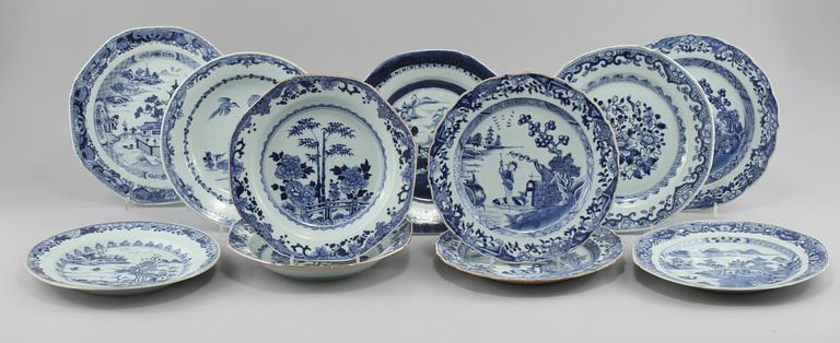 TALLRIKAR, 11 st, porslin, Kina, 1700-tal.