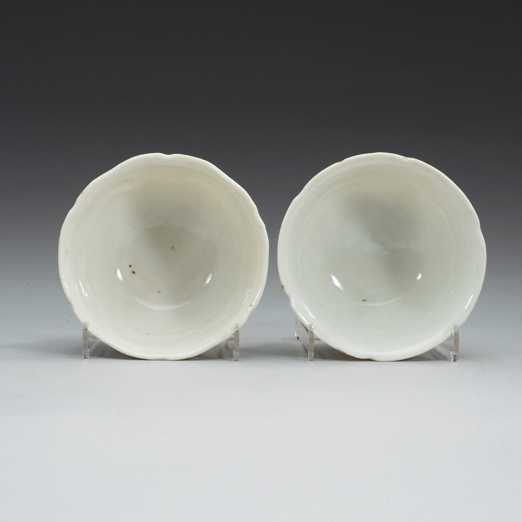 A pair of white glazed bowls, Ming dynasty, with Chenghua six character mark.
