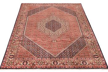 A Bidjar Tekab carpet, c. 300 x 203 cm.