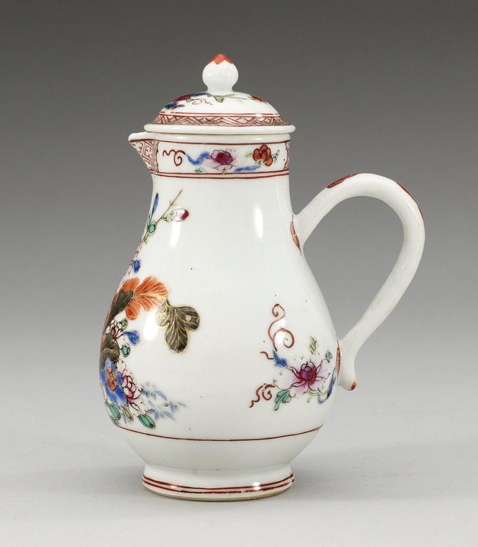 KANNA MED LOCK, porslin. Qing dynastin, Qianlong (1736-95).