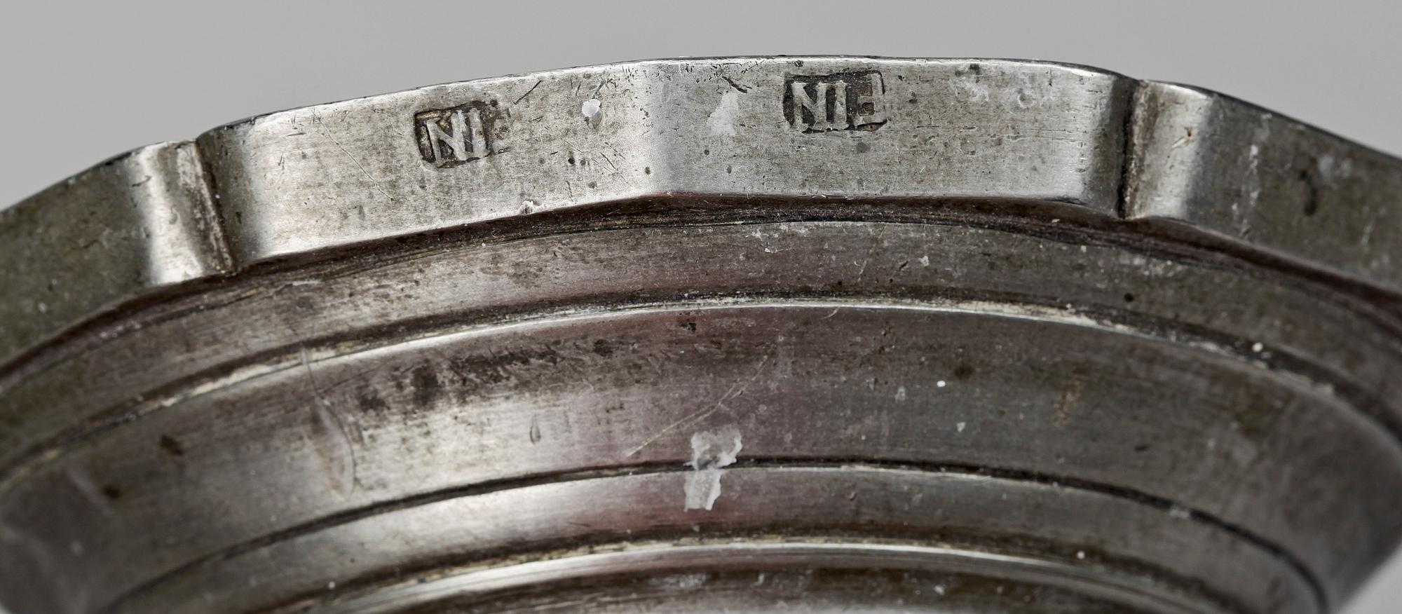 LJUSSTAKAR, ett par, tenn, Frankrike, 1700-tal.
