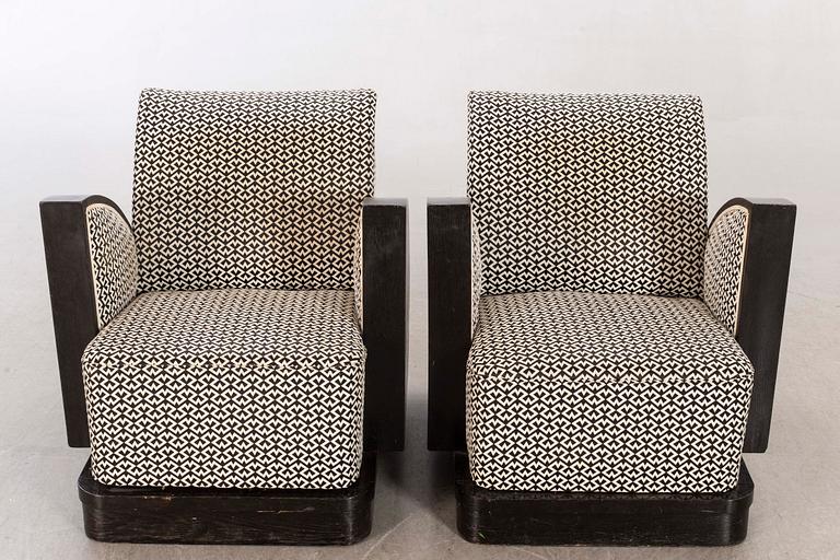 FÅTÖLJER ett par Art Deco 1940-tal.