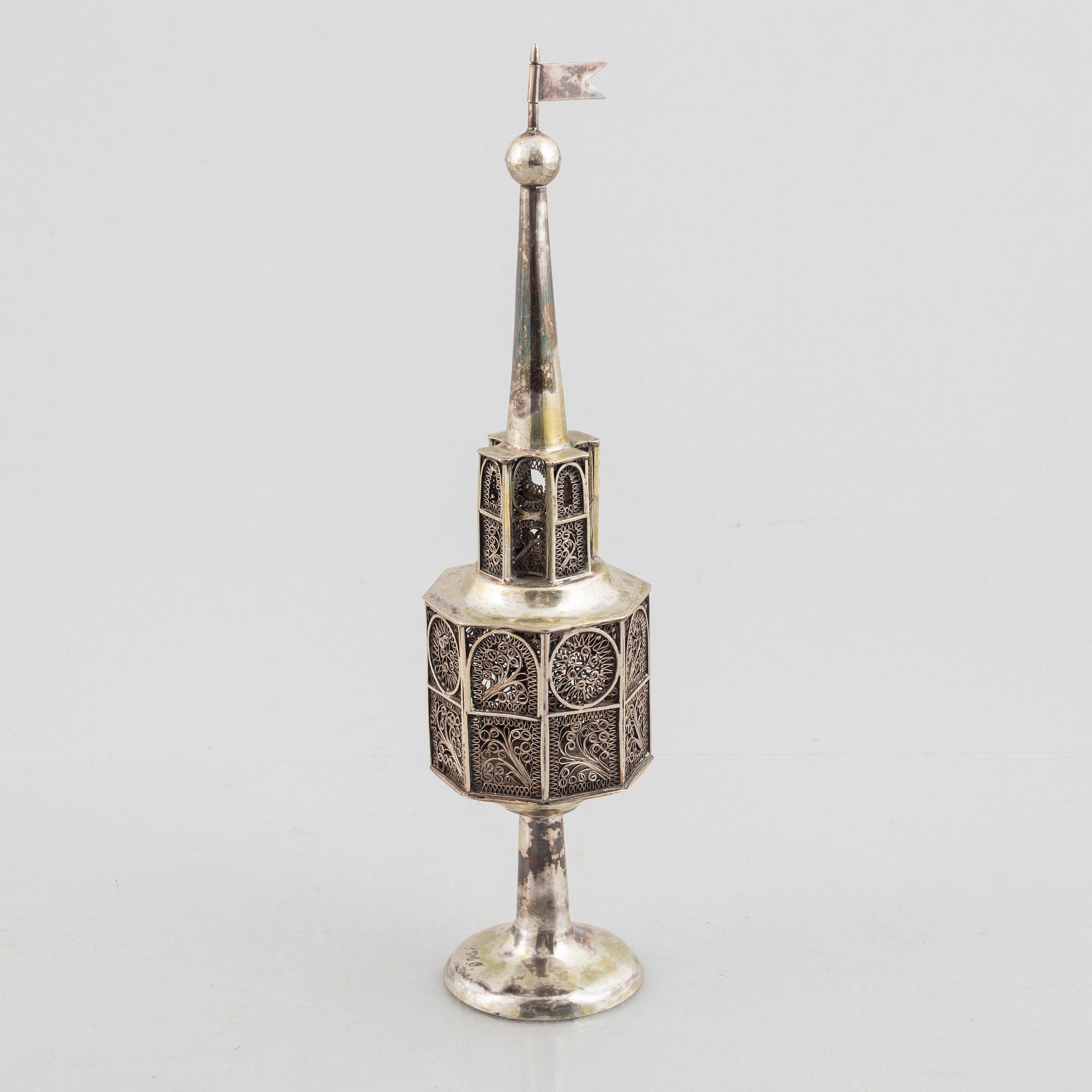 Besamim / spice tower, silver, Judaica, Berlin, first half of the 19th Century.