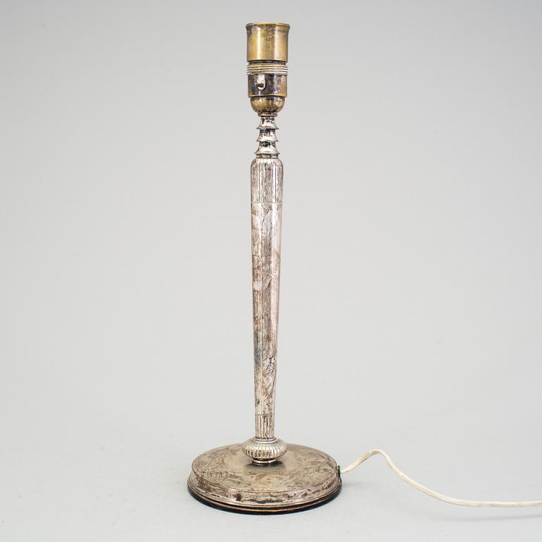 A silver table lamp, CG Hallberg, Stocksholm 1932.
