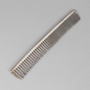 A silver comb by Gustaf Möllenberg, Stockholm, 1828. Vikt ca 62 grams.