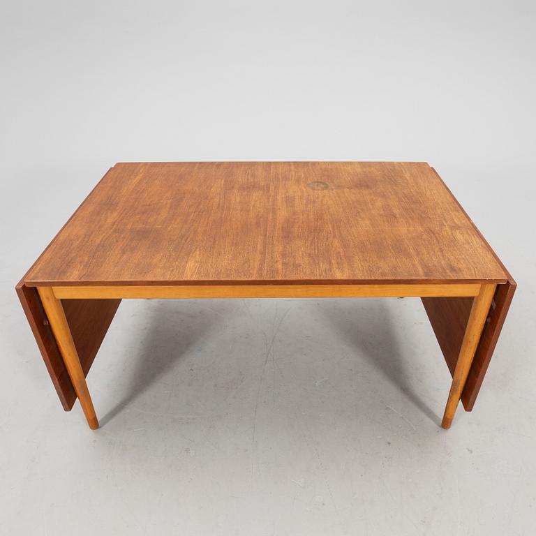 Matbord Svensk Fur 1900-talets andra hälft.