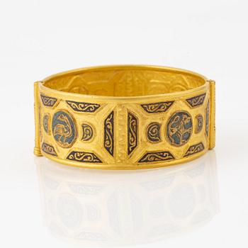 A Byzantine-style gold and enamel bracelet, presumably modern.