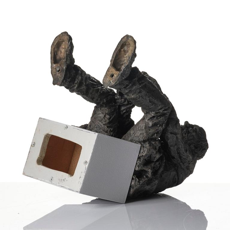 Sean Henry, "Seated man".