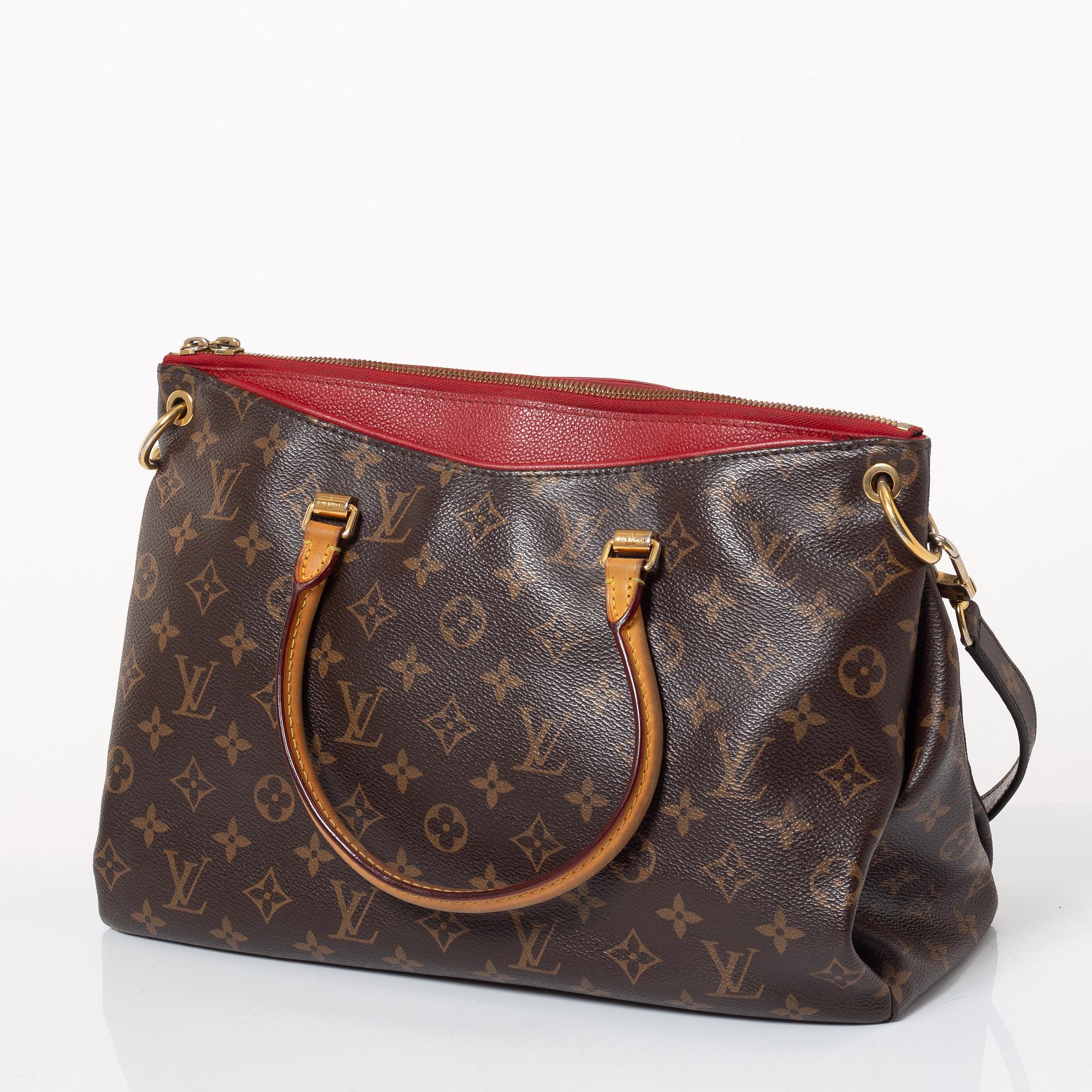 Louis Vuitton, väska "Pallas BB", 2014.