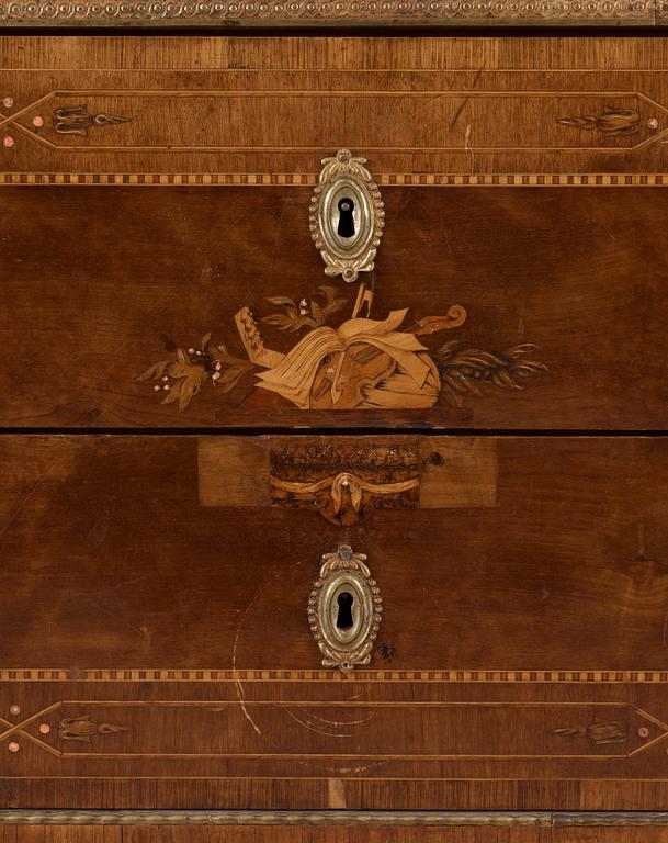 A Gustavian commode by Nils Petter Stenström, master 1781 (not signed).