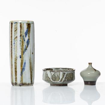 Carl-Harry Stålhane, two stoneware vases and a bowl, Designhuset, Lidköping.