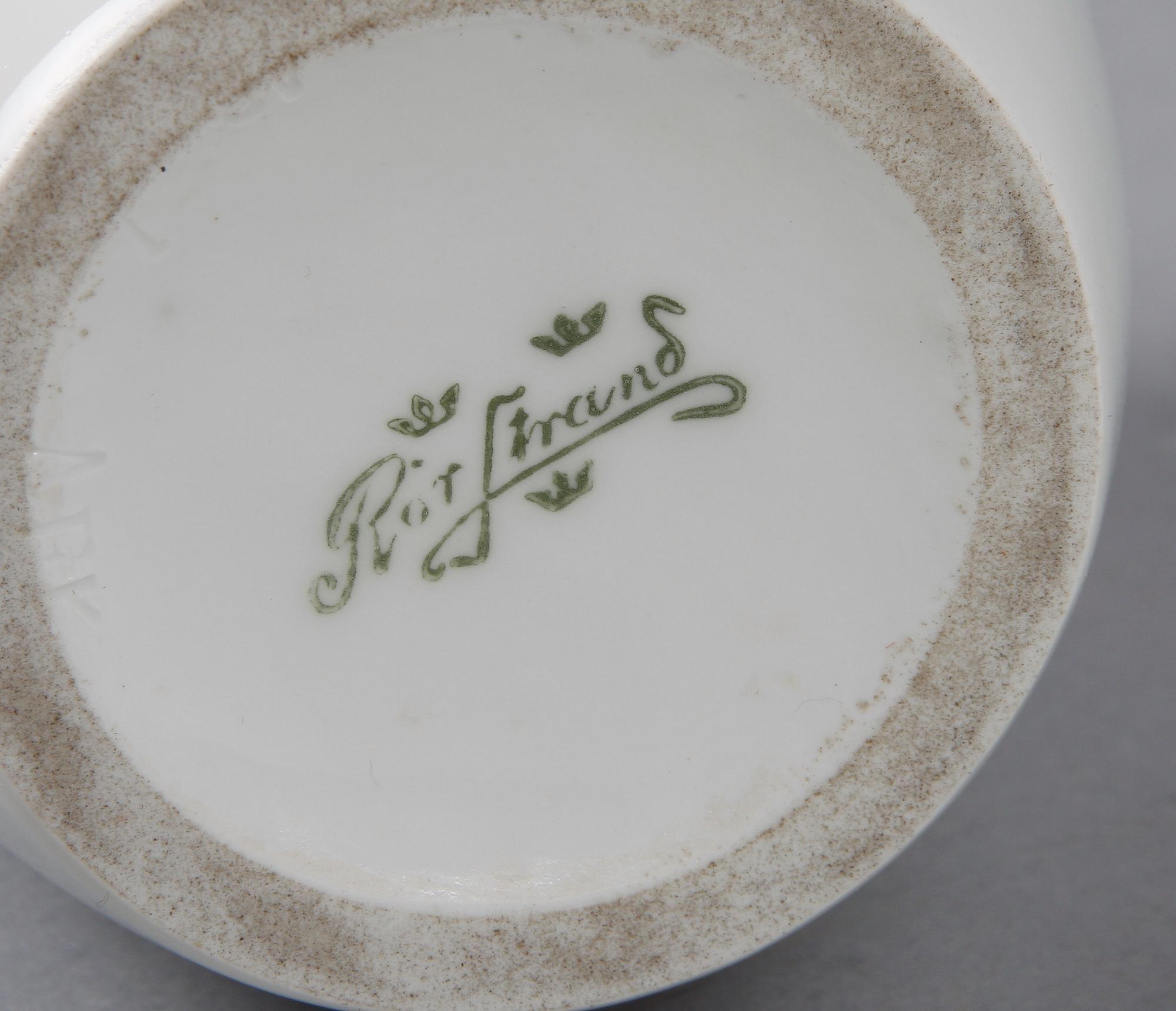 VAS samt LOCKASK, porslin, jugend, bl a Anna Boberg, sign, Rörstrand.