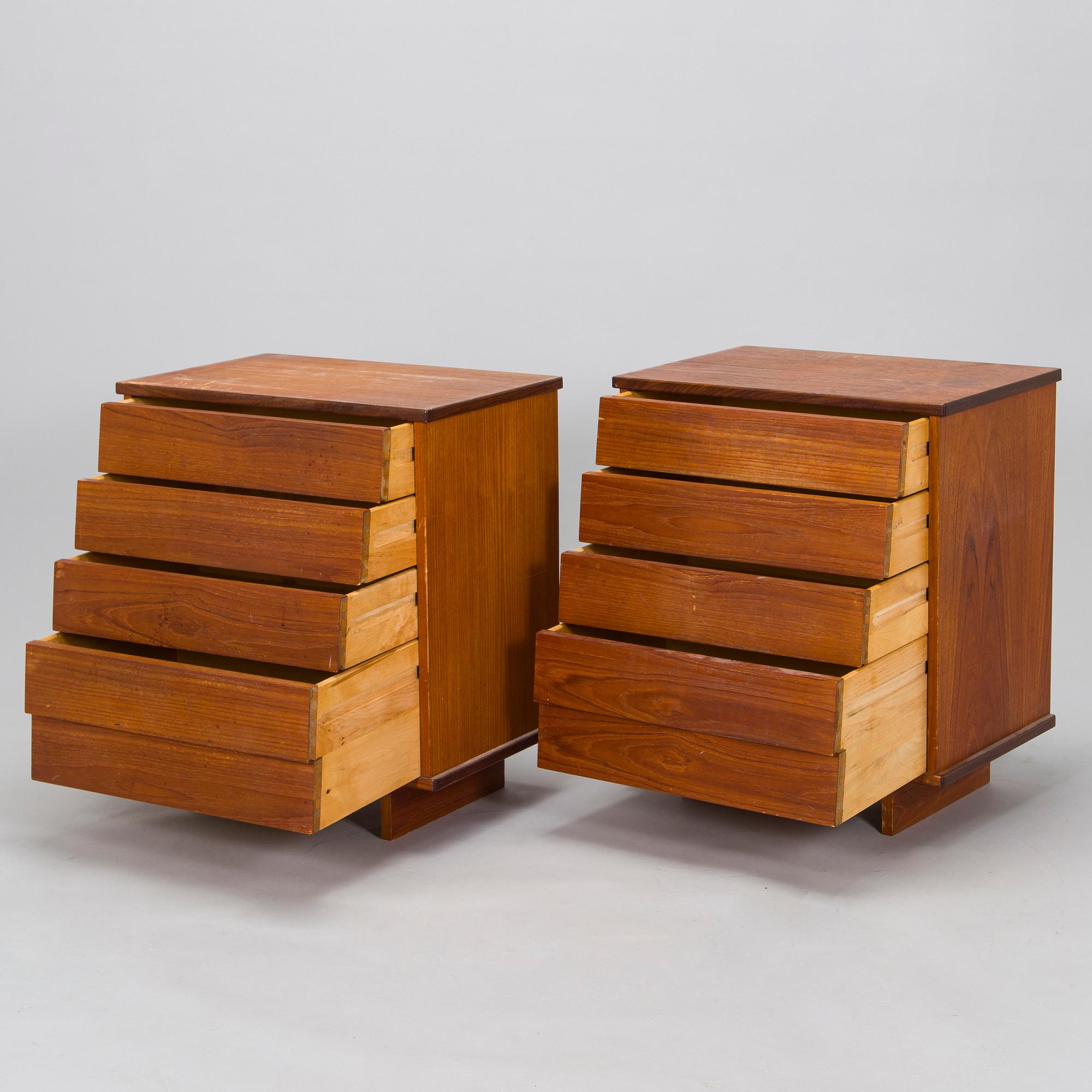 Ilmari Tapiovaara, laatikostopari/yöpöytäpari,  malli 1503, Asko 1960-luku.