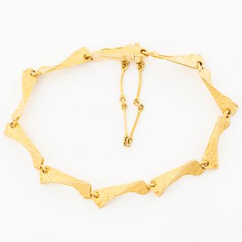 Lapponia, Björn Weckström, bracelet, “Fjällbäck”, 18K gold.