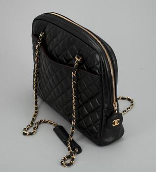 AXELREMSVÄSKA, Chanel.