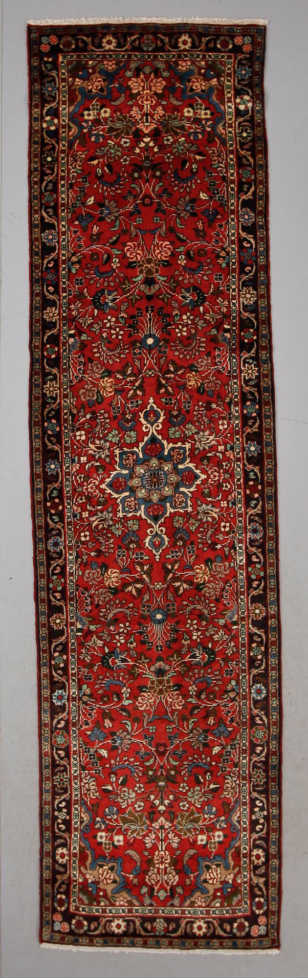 MATTA, Mehraban, ca 309 x 80 cm.