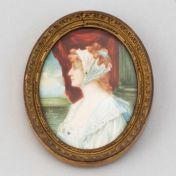 Såld som: 1378125. George Romney, efter. Miniatyr. Bär signatur. 1800-tal.