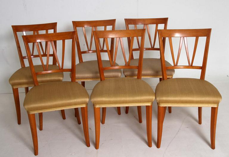 MATSALSMÖBLEMANG, bord och 6+2 stolar, troligen Carl Malmsten 1940/1950-talet.