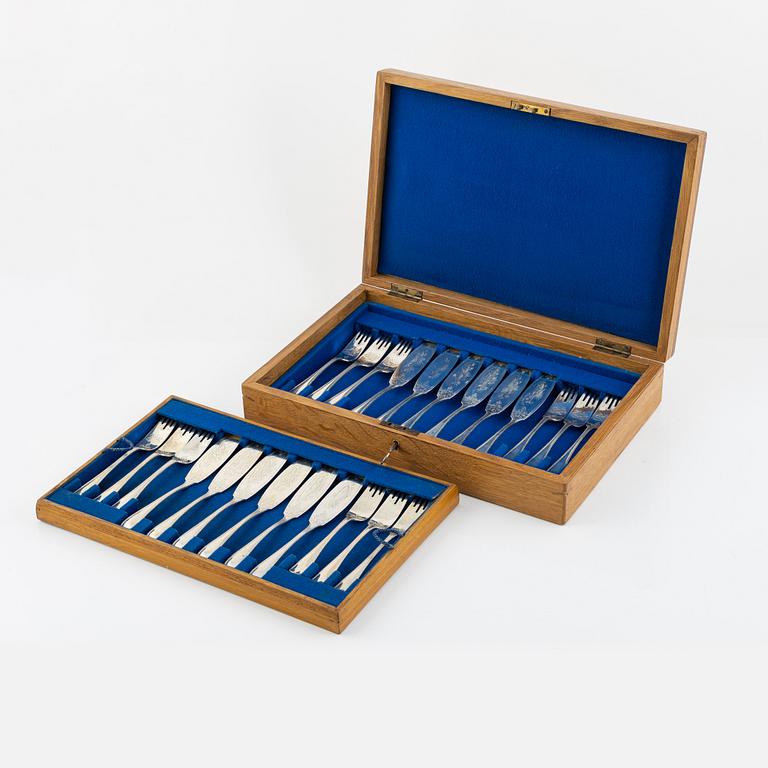 John Gilbert, a 24-piece set of silver fish cutlery, Birmingham, 1870.