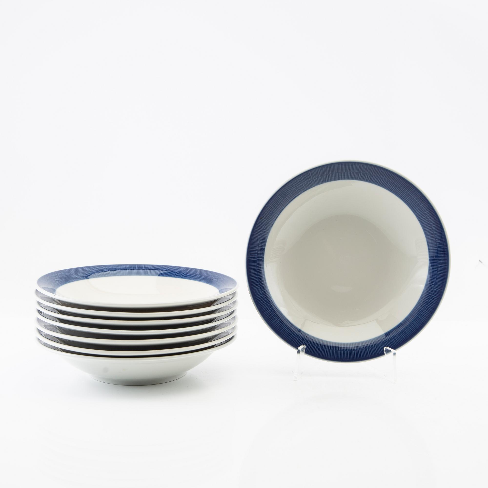 Hertha Bengtson, 31-piece "Koka blå" service, Rörstrand, late 20th century porcelain.