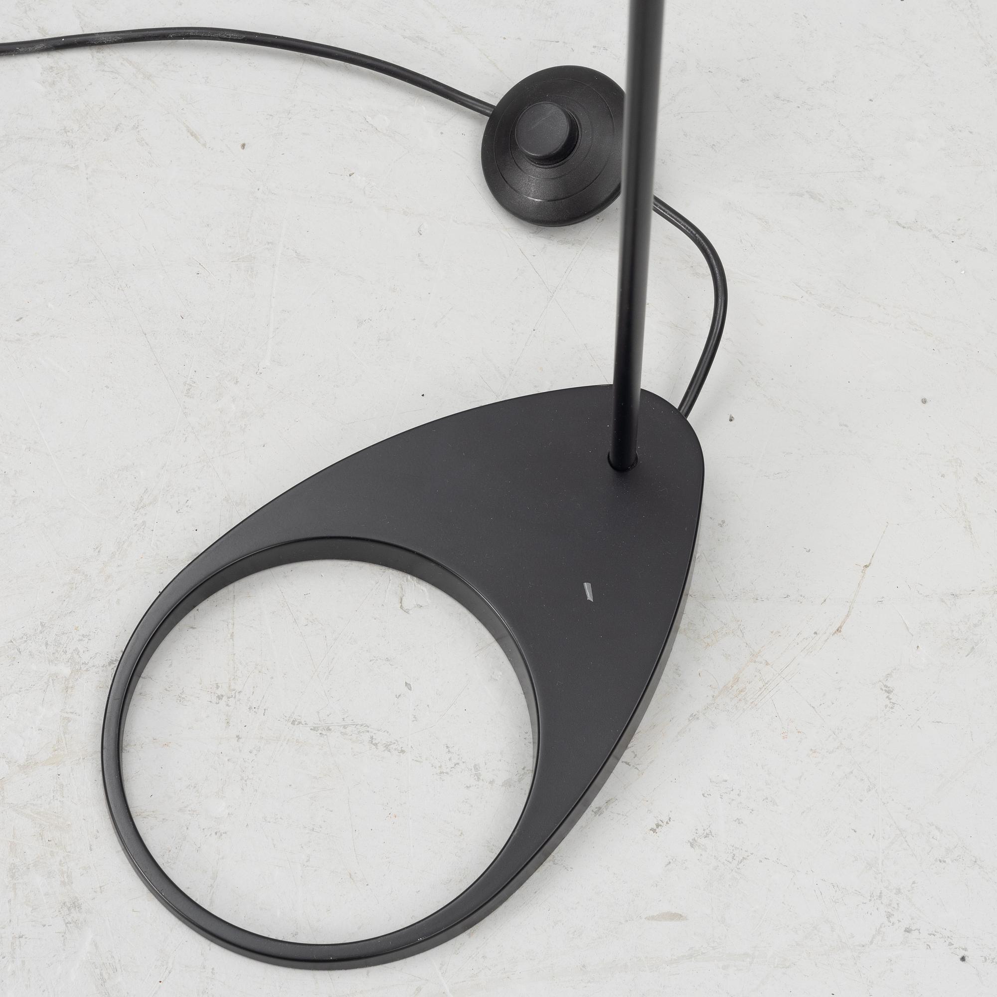 Arne Jacobsen, golvlampa, "AJ", Louis Poulsen, Danmark.