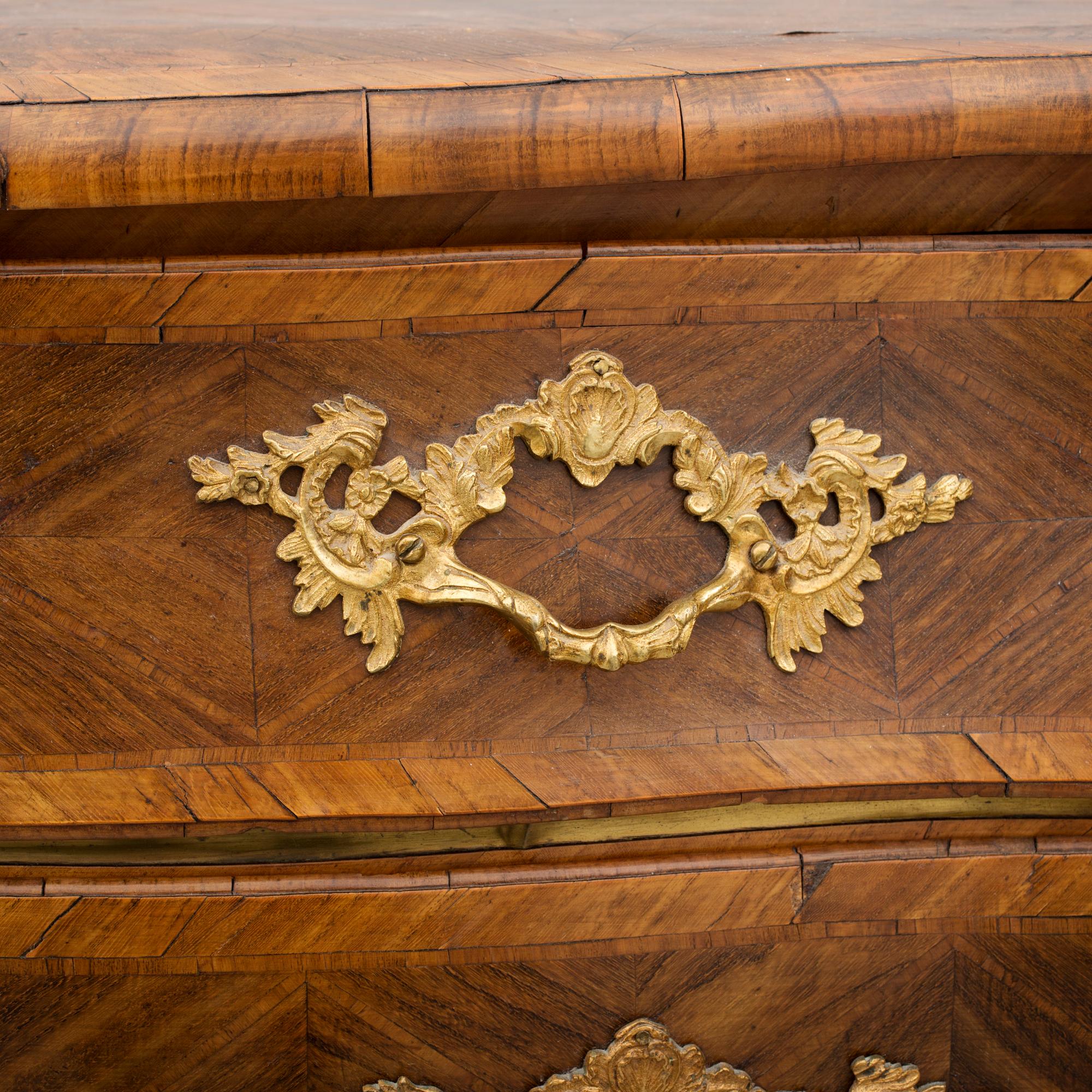 BYRÅ, rokoko, 1700-tal.