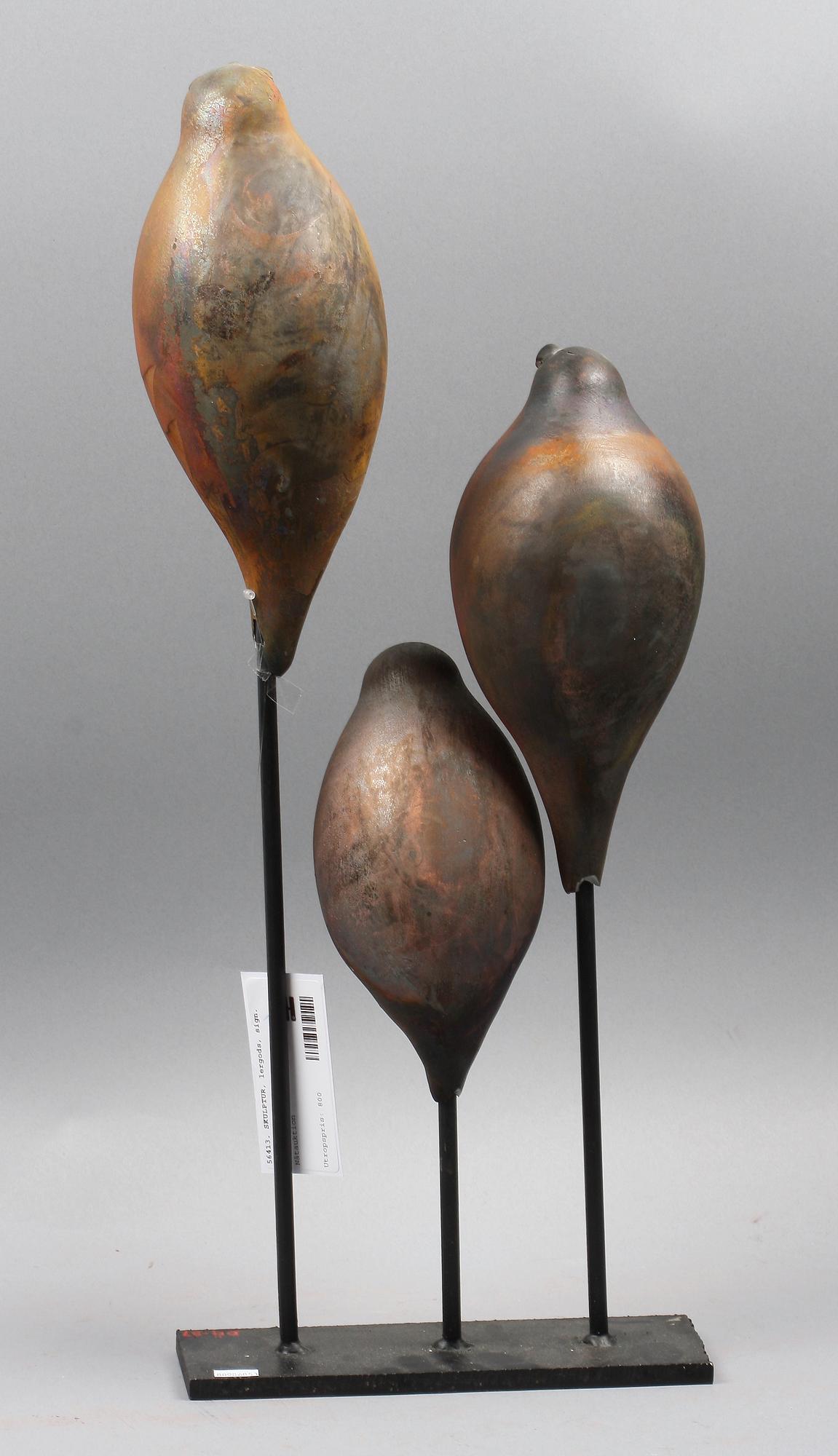 SKULPTUR, lergods, sign.