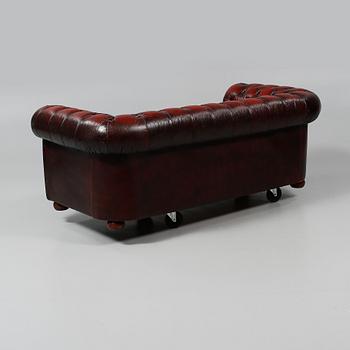 SOFFA, Chesterfield, 1900-talets andra hälft.