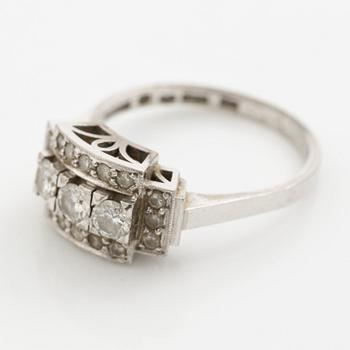 Ring, 18K white gold set with brilliant-cut and octagonal-cut diamonds.