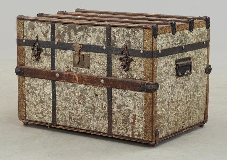 KOFFERT, 1900-talets början.