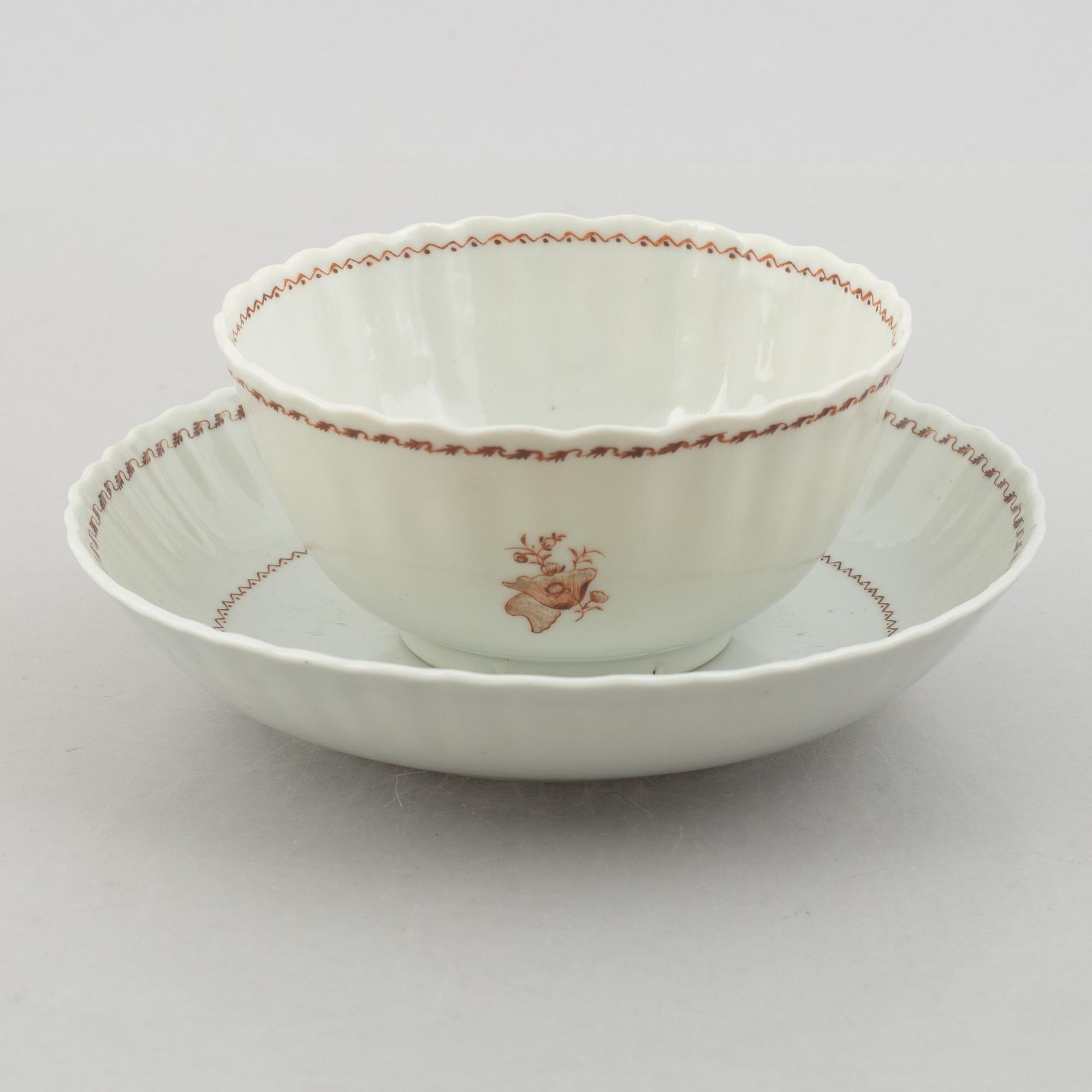 A set of four porcelain pieces, China, 19th/20th century.