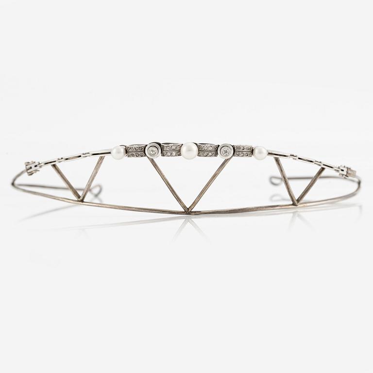 Armband/tiara, med pärlor, gammalslipade och rosenslipade diamanter.